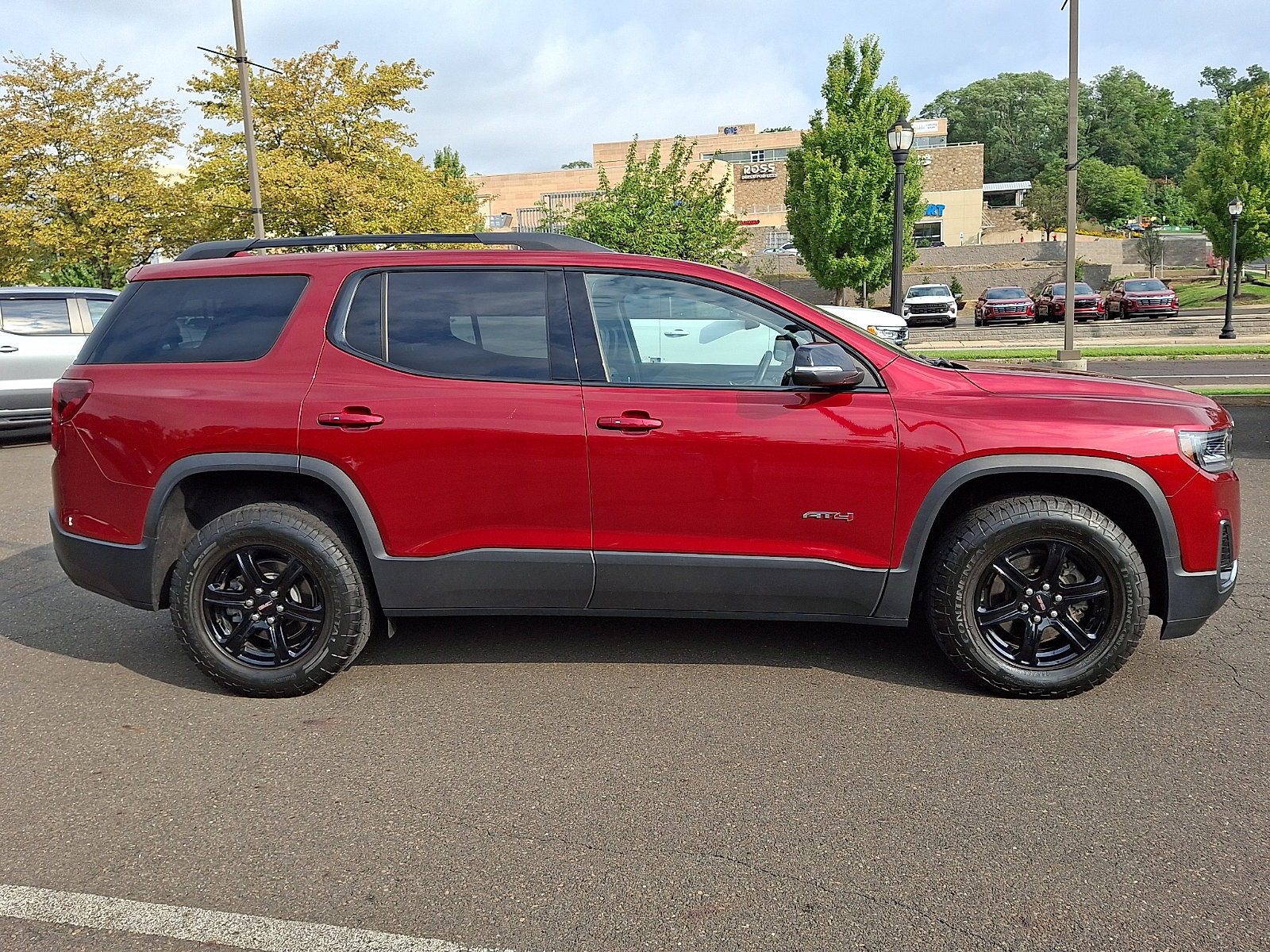 Used 2023 GMC Acadia AT4 w/ Technology Package AWD/4WD image 7