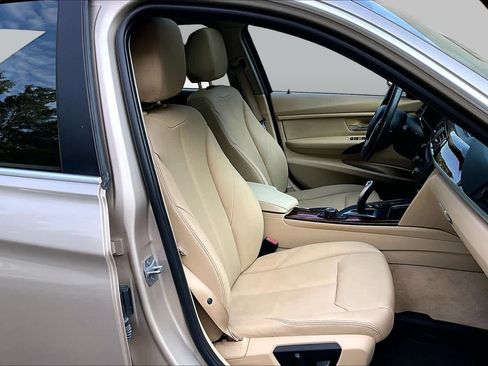 Used 2015 BMW 328i Sedan RWD image 9