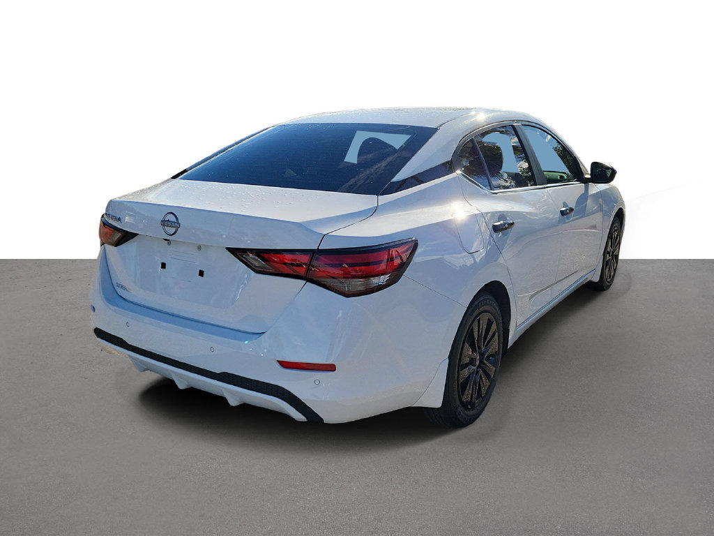 Certified 2025 Nissan Sentra S FWD image 3