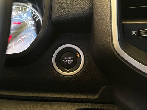 Used 2021 RAM 1500 Big Horn RWD image 27
