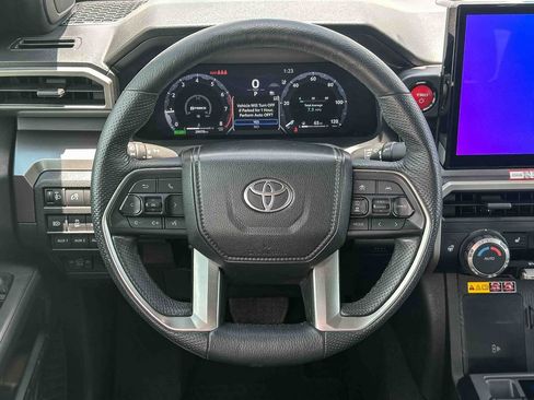 Used 2024 Toyota Tacoma TRD Off-Road w/ TRD Off Road Upgrade Package AWD/4WD image 25