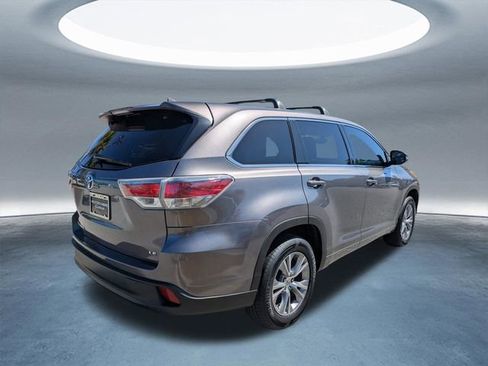 Used 2015 Toyota Highlander Plus image 4