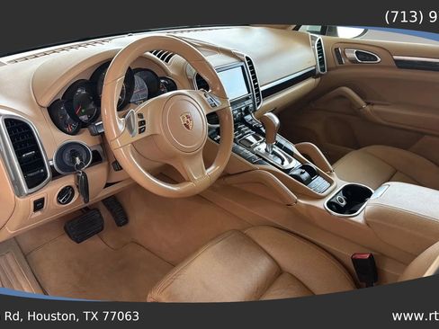 Used 2014 Porsche Cayenne AWD/4WD image 19