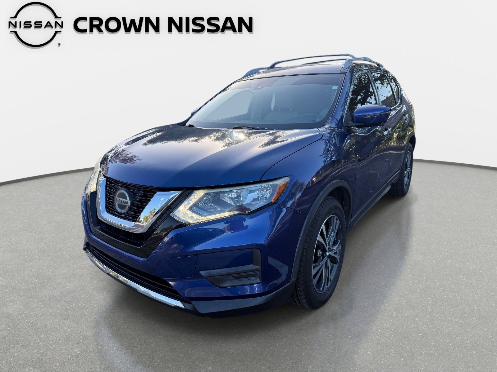 Used 2020 Nissan Rogue SV w/ Premium Package FWD image 1