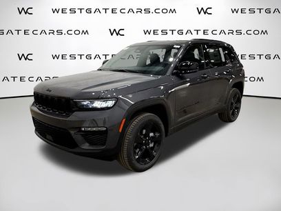 New 2025 Jeep Grand Cherokee Limited w/ Black Appearance Package