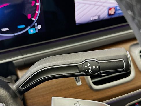 Certified 2025 Mercedes-Benz GLE 350 4MATIC image 18