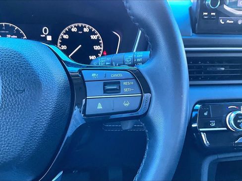 Used 2025 Honda Pilot EX-L image 25