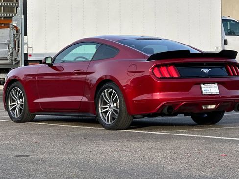 Used 2016 Ford Mustang Coupe image 6