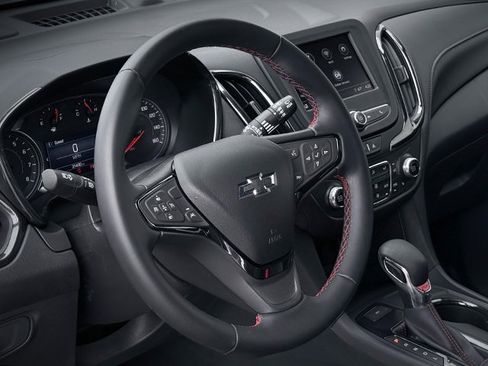 Used 2023 Chevrolet Equinox RS image 19