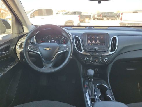 Used 2022 Chevrolet Equinox LT image 10