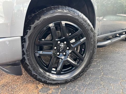 Used 2024 Chevrolet Silverado 1500 Custom w/ Turbomax Blackout Package RWD image 2