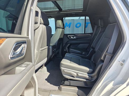 Used 2021 Chevrolet Tahoe Premier AWD/4WD image 26