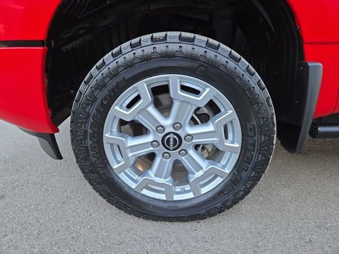 Used 2024 Nissan Titan SV w/ SV Convenience Package AWD/4WD image 7