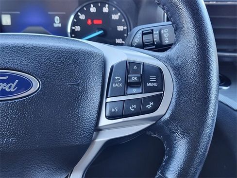 Certified 2022 Ford Explorer XLT w/ Equipment Group 202A image 31