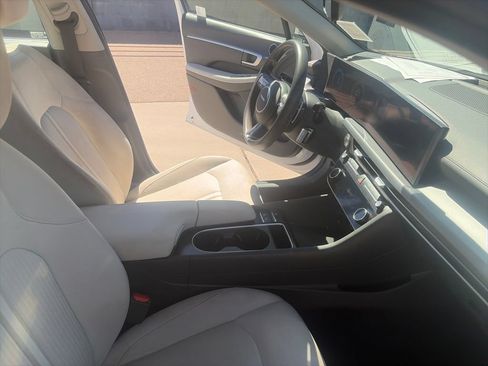 Used 2024 Hyundai Sonata SEL FWD image 15