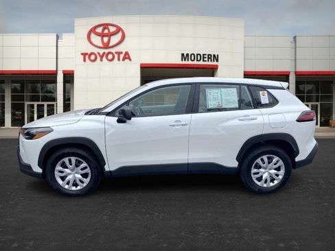 Certified 2026 Toyota Corolla Cross L image 2