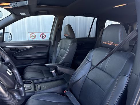 Used 2022 Honda Pilot TrailSport image 9