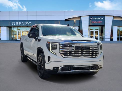 Used 2023 GMC Sierra 1500 Denali w/ Denali Reserve Package AWD/4WD image 3