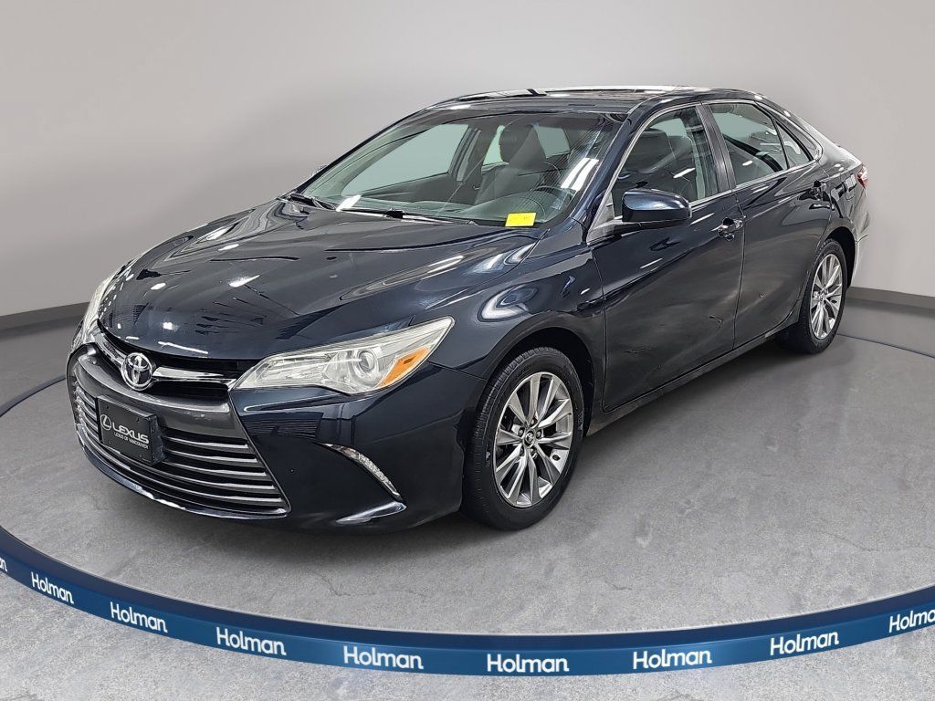 Used 2016 Toyota Camry XLE FWD image 1