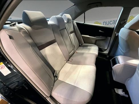 Used 2014 Toyota Camry LE FWD image 16