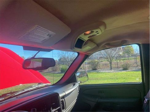 Used 2004 Chevrolet Silverado 1500 LS w/ Light Duty Power Package image 12