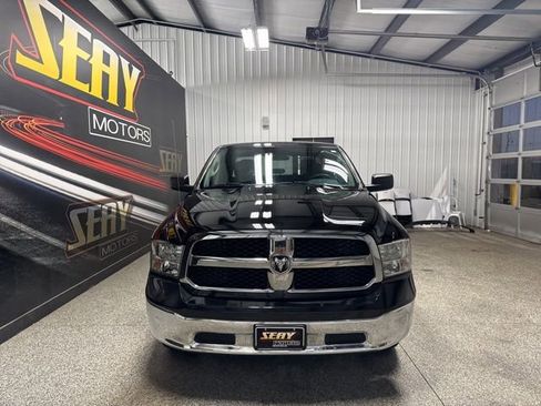 Used 2021 RAM 1500 Classic SLT image 31