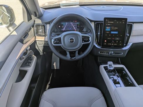 New 2026 Volvo XC90 T8 Plus AWD/4WD image 22