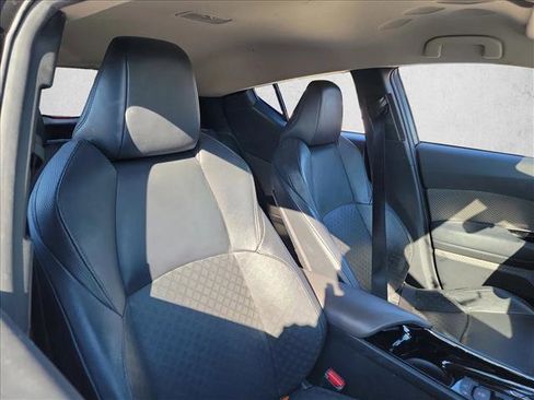 Used 2021 Toyota C-HR Limited image 14