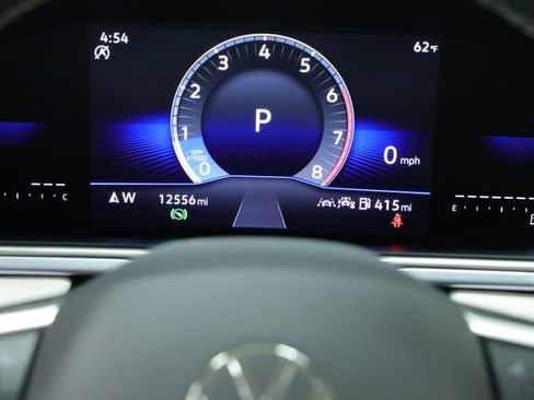 New 2025 Volkswagen Taos SE FWD image 16