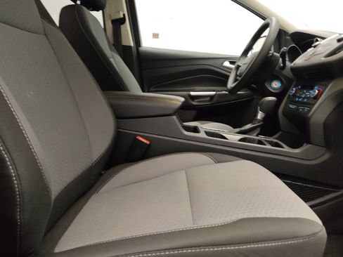 Used 2017 Ford Escape SE AWD/4WD image 21
