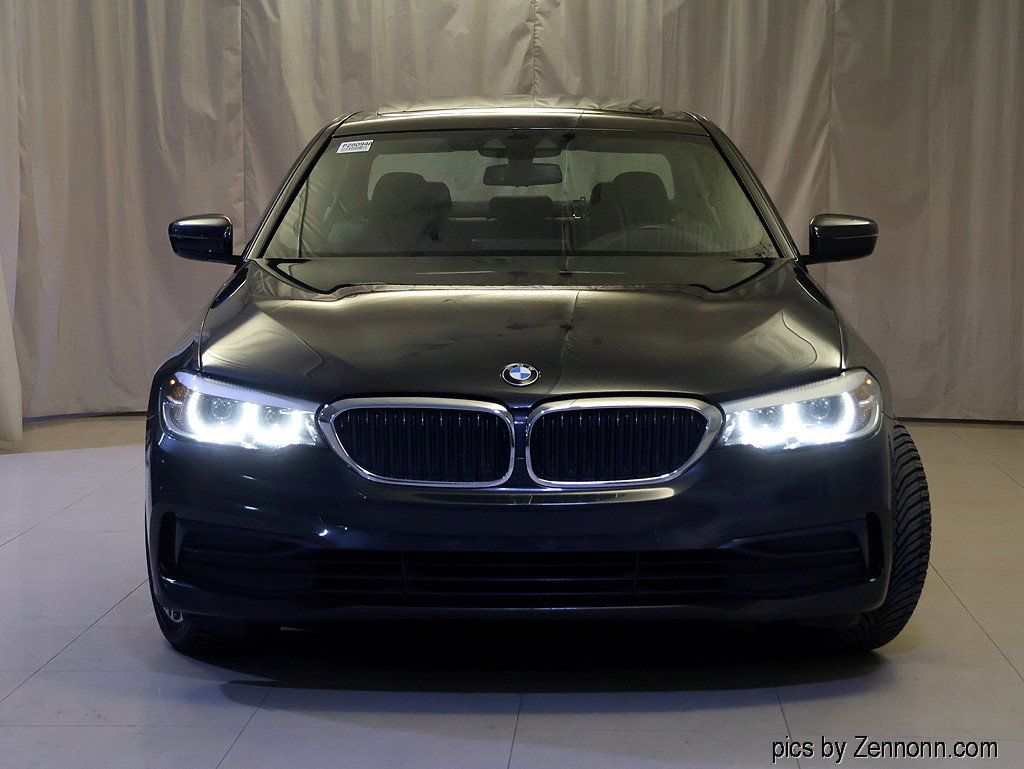 Certified 2019 BMW 530i xDrive w/ Convenience Package AWD/4WD image 5