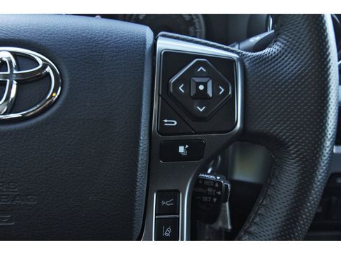 Used 2019 Toyota Tacoma SR5 image 19