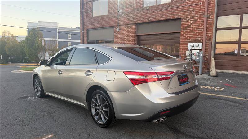Used 2014 Toyota Avalon XLE Touring FWD image 12