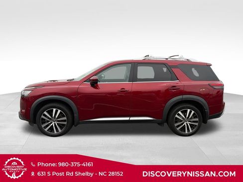 Certified 2023 Nissan Pathfinder Platinum AWD/4WD image 13