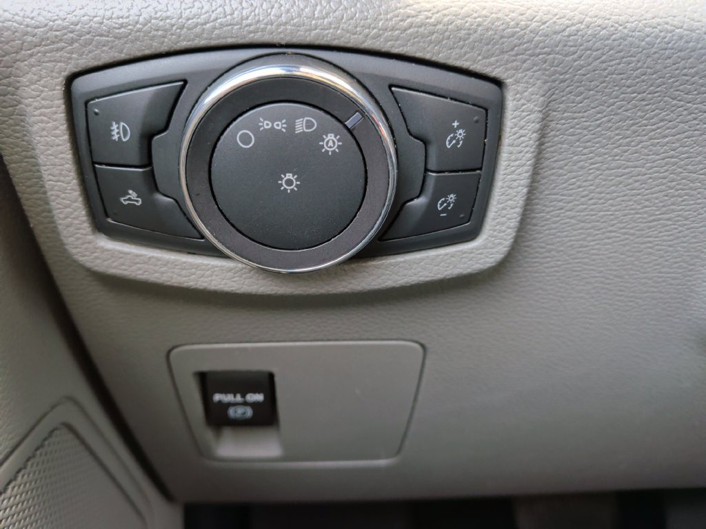 Used 2018 Ford F150 XL w/ Equipment Group 101A Mid AWD/4WD image 28