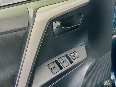 Used 2018 Toyota RAV4 LE w/ All Weather Liner Package image 15