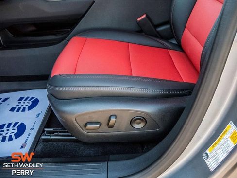 New 2025 Chevrolet Equinox EV RS w/ LPO, Illumination Package image 26