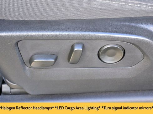 Used 2024 Chevrolet Silverado 2500 LT image 22