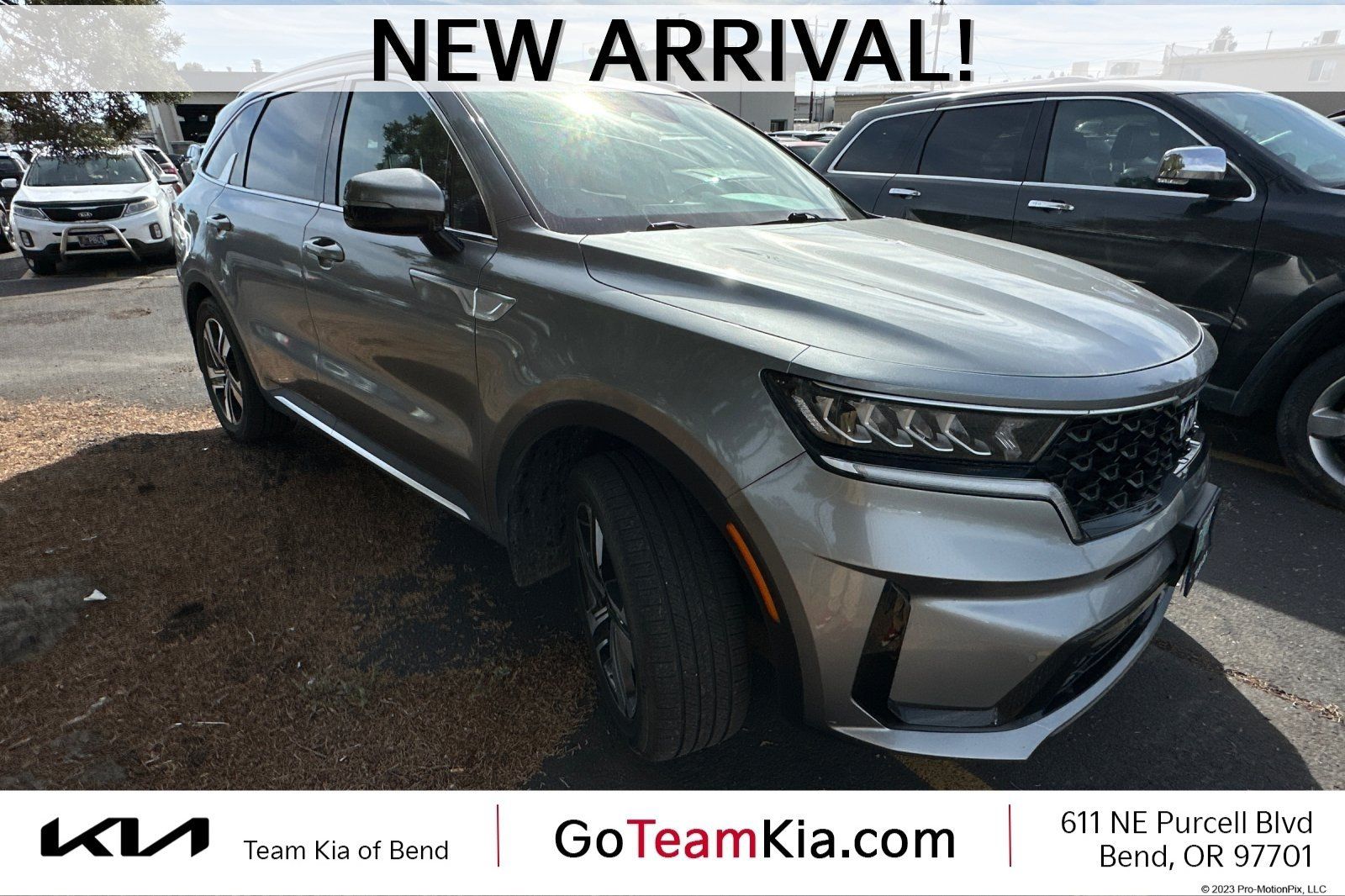 Used 2023 Kia Sorento EX AWD/4WD image 1