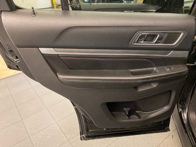 Used 2016 Ford Explorer Sport w/ Equipment Group 401A AWD/4WD image 29