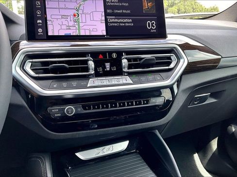 Certified 2025 BMW X4 xDrive30i w/ Convenience Package AWD/4WD image 23