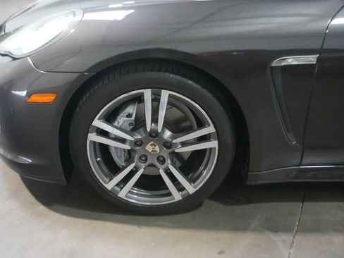 Used 2011 Porsche Panamera 4 image 9