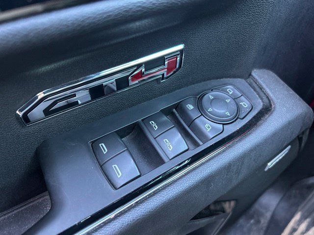 Used 2023 GMC Sierra 1500 AT4 w/ AT4 Premium Package AWD/4WD image 17