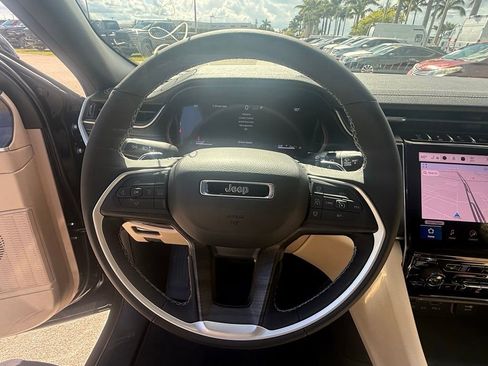 New 2025 Jeep Grand Cherokee Limited image 21