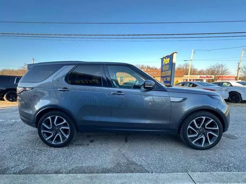 Used 2017 Land Rover Discovery HSE image 6