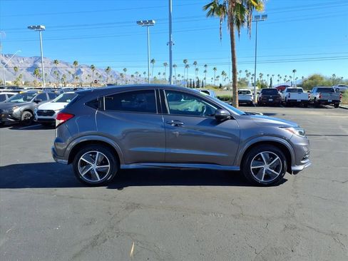 Used 2020 Honda HR-V Touring image 11