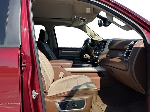 Used 2019 RAM 1500 Laramie image 11