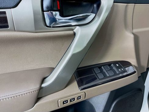 Used 2021 Lexus GX 460 Luxury w/ Sport Design Package AWD/4WD image 26