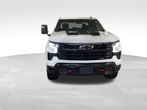 Used 2022 Chevrolet Silverado 1500 LT Trail Boss w/ Protection Package AWD/4WD image 8