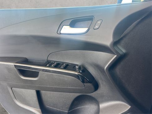 Used 2019 Chevrolet Sonic LT FWD image 28